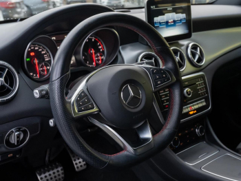 Mercedes-Benz CLA 200 SB AMG Navi LED SpiegelPaket ParkAssist 