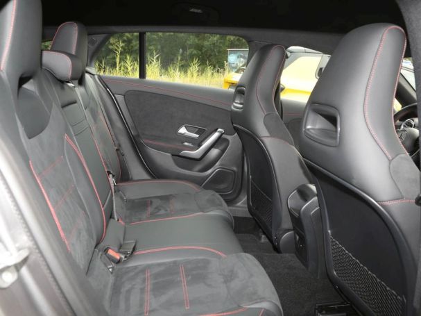 Mercedes-Benz CLA 180 SB AMG MBUX Navi-Prem Kamera WinterPaket Mercedes-Benz CLA 180 SB AMG MBUX Navi-Prem Kamera WinterPaket