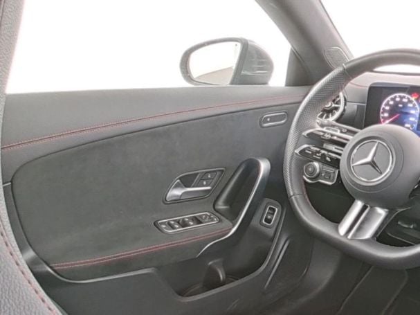 Mercedes-Benz CLA 180 SB AMG MBUX Navi-Prem Kamera WinterPaket Mercedes-Benz CLA 180 SB AMG MBUX Navi-Prem Kamera WinterPaket