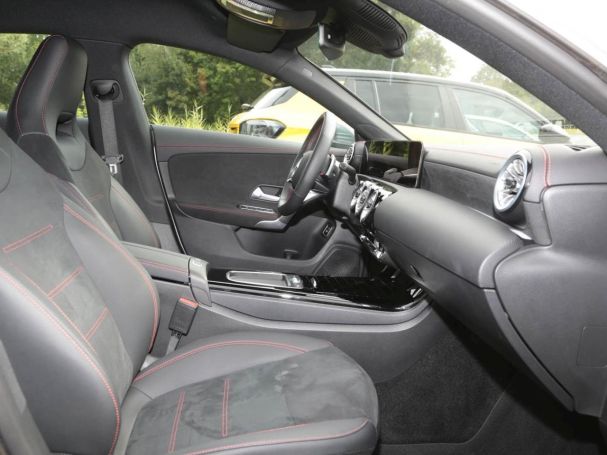 Mercedes-Benz CLA 180 SB AMG MBUX Navi-Prem Kamera WinterPaket Mercedes-Benz CLA 180 SB AMG MBUX Navi-Prem Kamera WinterPaket