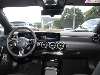 Mercedes-Benz CLA 180 SB Progressive Advanced MBUX Navi Kamera