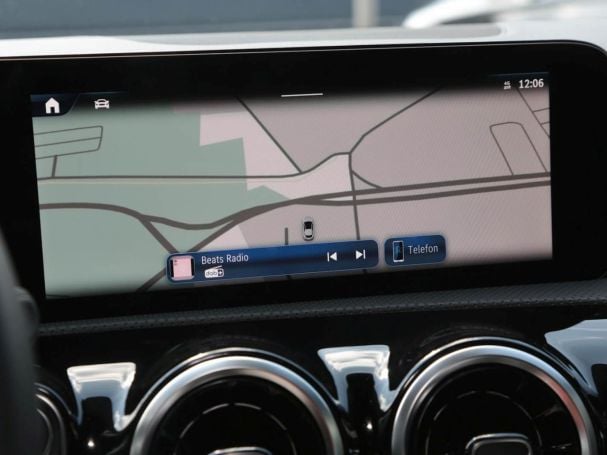 Mercedes-Benz CLA 180 SB Progressive Advanced MBUX Navi Kamera Mercedes-Benz CLA 180 SB Progressive Advanced MBUX Navi Kamera