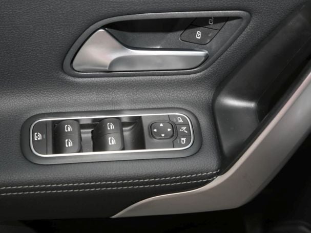 Mercedes-Benz CLA 180 SB Progressive Advanced MBUX Navi Kamera Mercedes-Benz CLA 180 SB Progressive Advanced MBUX Navi Kamera