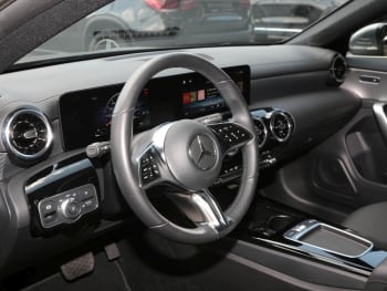 Mercedes-Benz CLA 180 SB Progressive Advanced MBUX Navi Kamera
