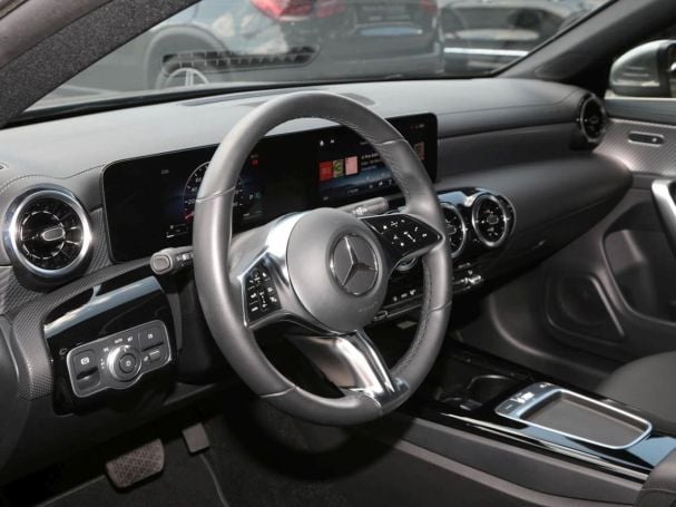 Mercedes-Benz CLA 180 SB Progressive Advanced MBUX Navi Kamera Mercedes-Benz CLA 180 SB Progressive Advanced MBUX Navi Kamera