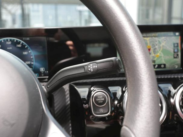 Mercedes-Benz CLA 180 SB MBUX Navi SpurH SHZ Business-Paket Mercedes-Benz CLA 180 SB MBUX Navi SpurH SHZ Business-Paket