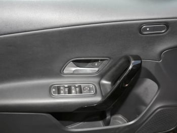 Mercedes-Benz CLA 180 SB MBUX Navi SpurH SHZ Business-Paket