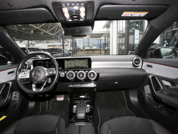 Mercedes-Benz CLA 180 SB AMG Night MBUX Navi Panorama Kamera