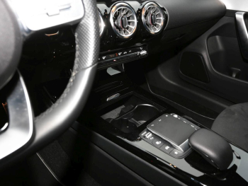 Mercedes-Benz CLA 180 SB AMG Night MBUX Navi Panorama Kamera