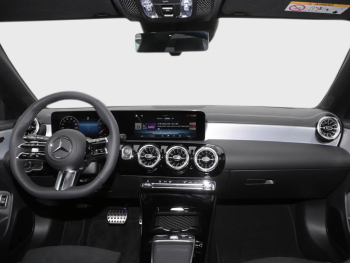 Mercedes-Benz CLA 180 Shooting Brake AMG Night MBUX Navi 360°