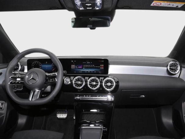 Mercedes-Benz CLA 180 Shooting Brake AMG Night MBUX Navi 360° Mercedes-Benz CLA 180 Shooting Brake AMG Night MBUX Navi 360°