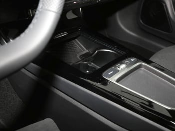 Mercedes-Benz CLA 180 Shooting Brake AMG Night MBUX Navi 360°