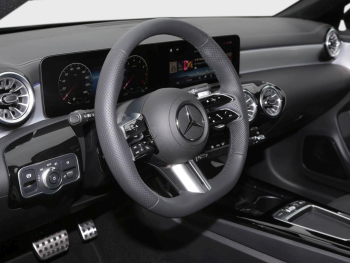 Mercedes-Benz CLA 180 Shooting Brake AMG Night MBUX Navi 360°