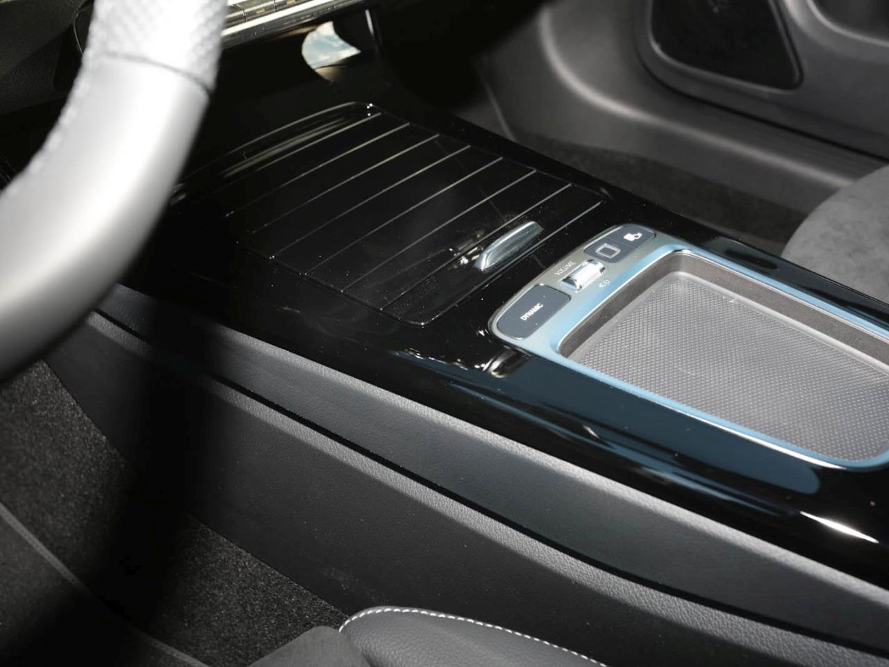 Mercedes-Benz CLA 180 Shooting Brake AMG Night Kamera AHK