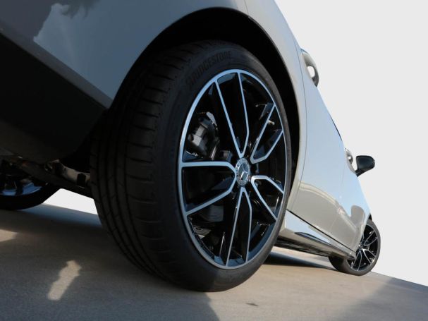 Mercedes-Benz CLA 180 Shooting Brake AMG Night Kamera AHK