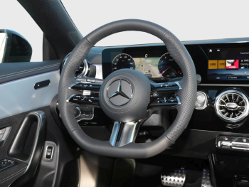 Mercedes-Benz CLA 180 Shooting Brake AMG Night Kamera AHK