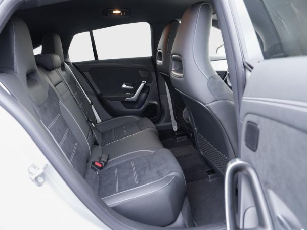 Mercedes-Benz CLA 180 Shooting Brake AMG Night Distronic Kamera