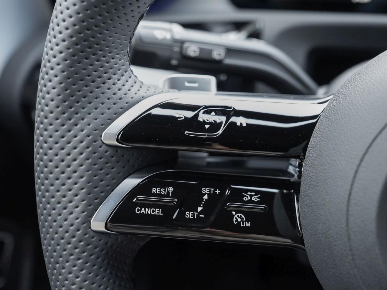 Mercedes-Benz CLA 180 Shooting Brake AMG Night Distronic Kamera