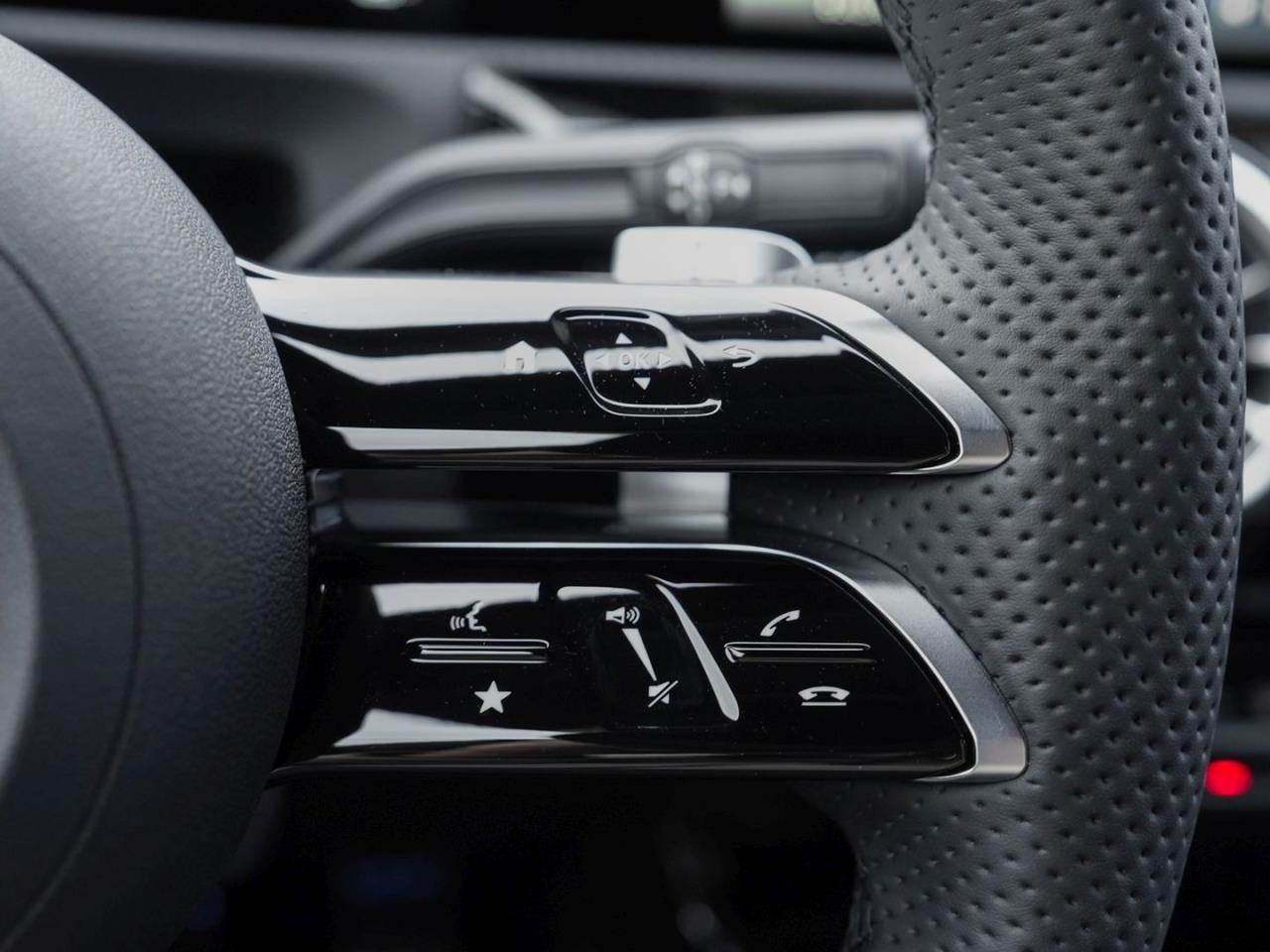 Mercedes-Benz CLA 180 Shooting Brake AMG Night Distronic Kamera