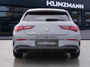 Mercedes-Benz CLA 180 Shooting Brake AMG Night Distronic Kamera