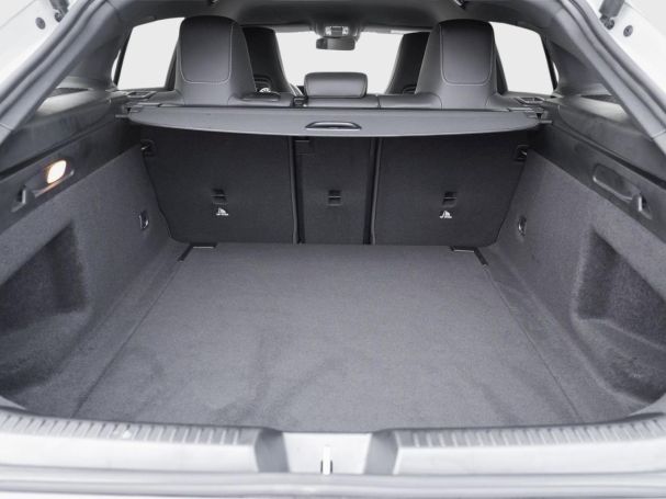 Mercedes-Benz CLA 180 Shooting Brake AMG Night Distronic Kamera