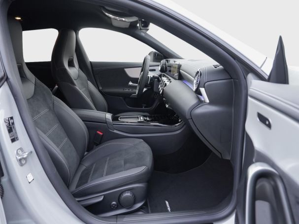 Mercedes-Benz CLA 180 Shooting Brake AMG Night Distronic Kamera