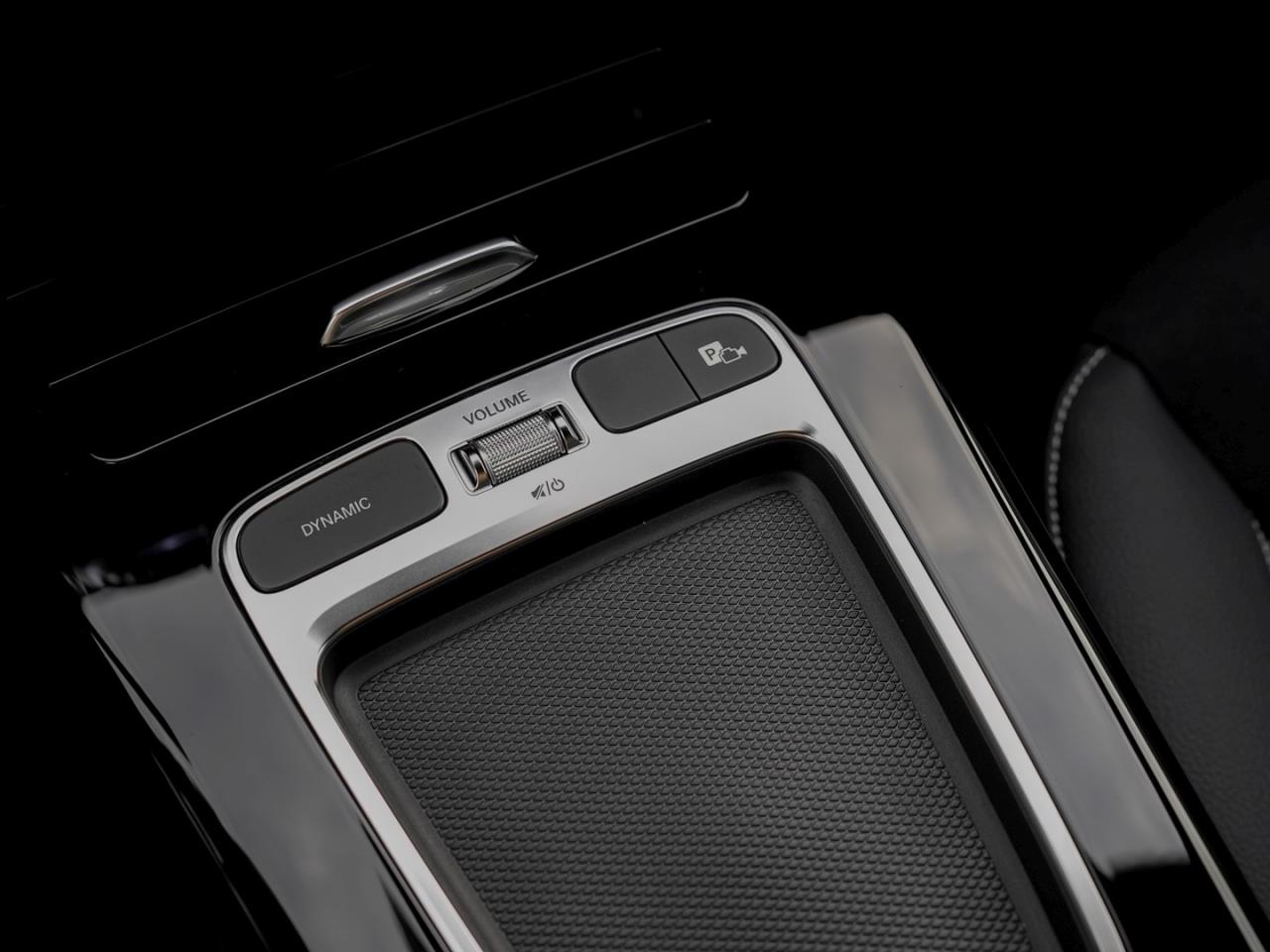 Mercedes-Benz CLA 180 Shooting Brake AMG Night Kamera AHK Navi