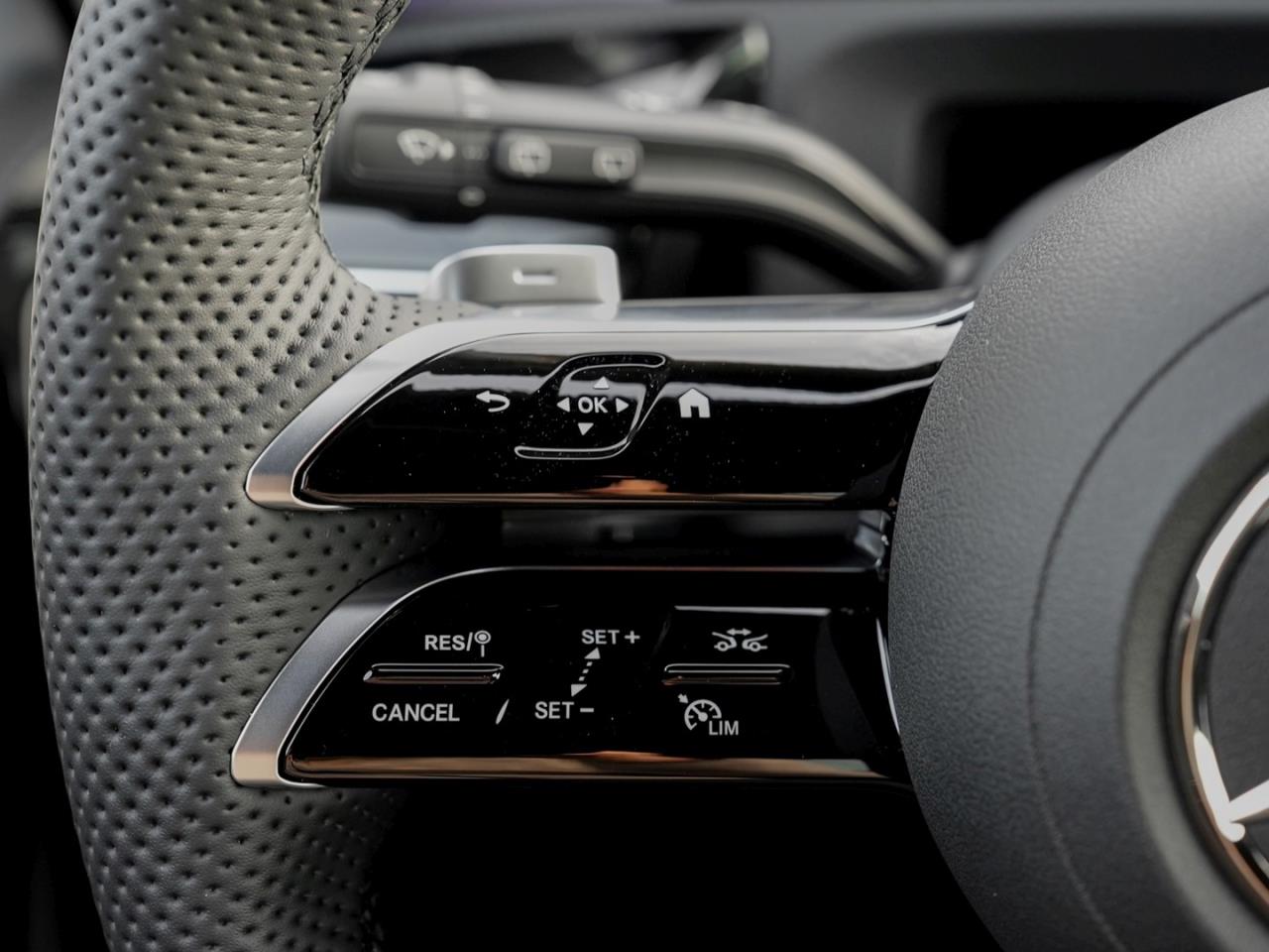 Mercedes-Benz CLA 180 Shooting Brake AMG Night Kamera AHK Navi