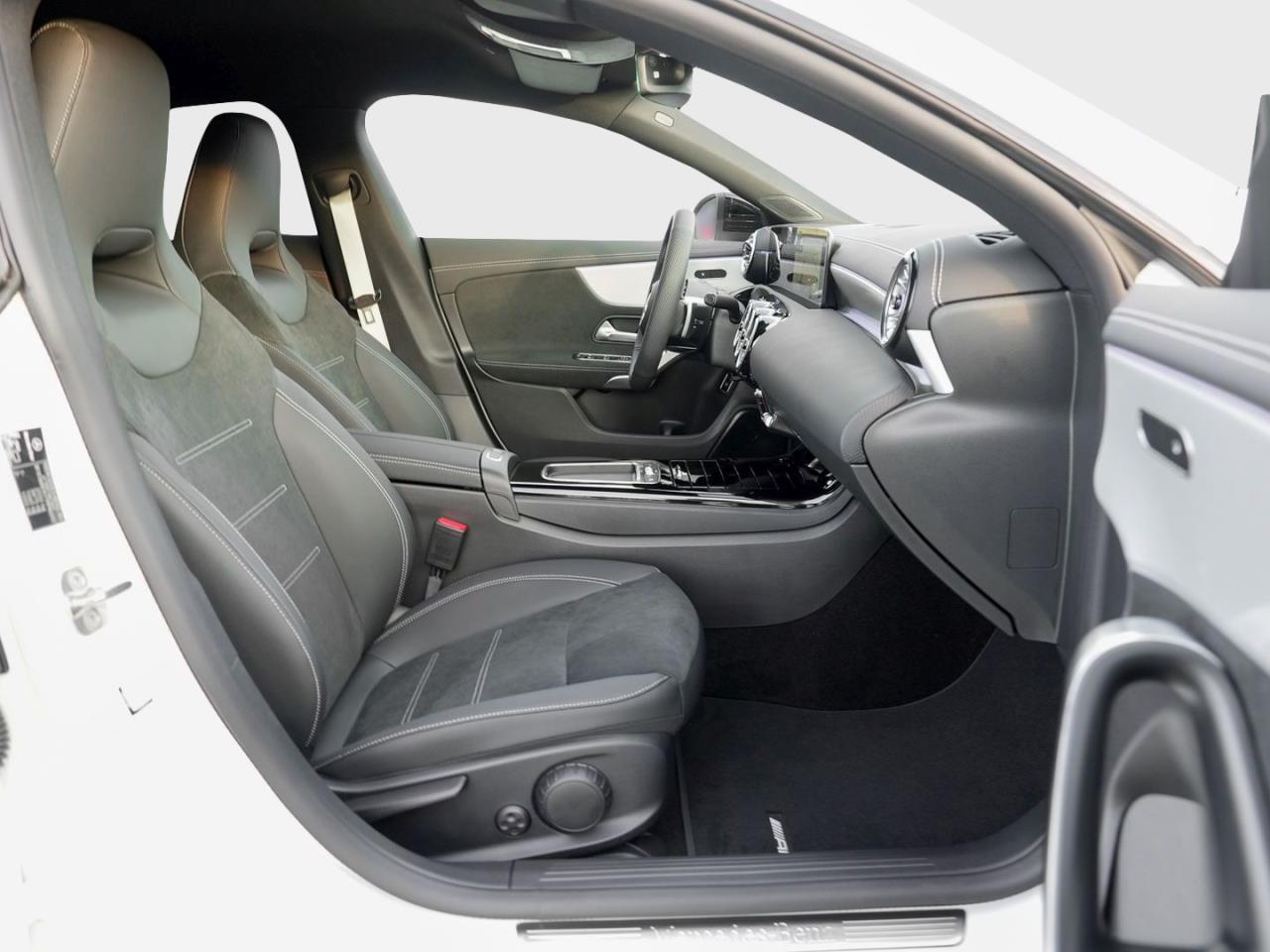 Mercedes-Benz CLA 180 Shooting Brake AMG Night Kamera AHK Navi