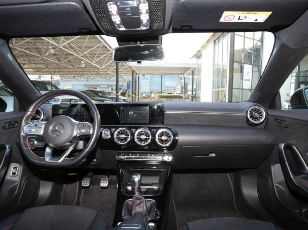 Mercedes-Benz CLA 200 d SB AMG Night MBUX Navi LED Kamera Mercedes-Benz CLA 200 d SB AMG Night MBUX Navi LED Kamera