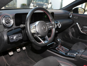 Mercedes-Benz CLA 200 d SB AMG Night MBUX Navi LED Kamera