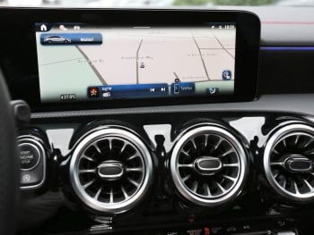 Mercedes-Benz CLA 200 d SB AMG MBUXNavi-Prem. Kamera EasyPack