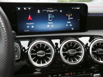 Mercedes-Benz CLA 200 d SB AMG MBUXNavi-Prem. Kamera EasyPack