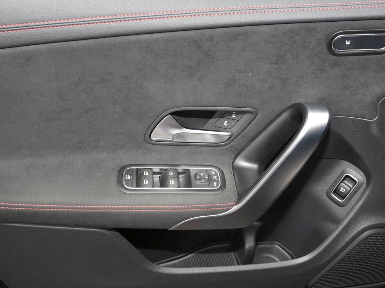 Mercedes-Benz CLA 200 d SB AMG MBUXNavi-Prem. Kamera EasyPack