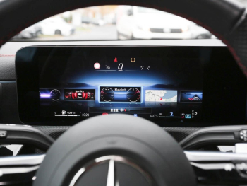 Mercedes-Benz CLA 200 d SB AMG MBUXNavi-Prem. Kamera EasyPack