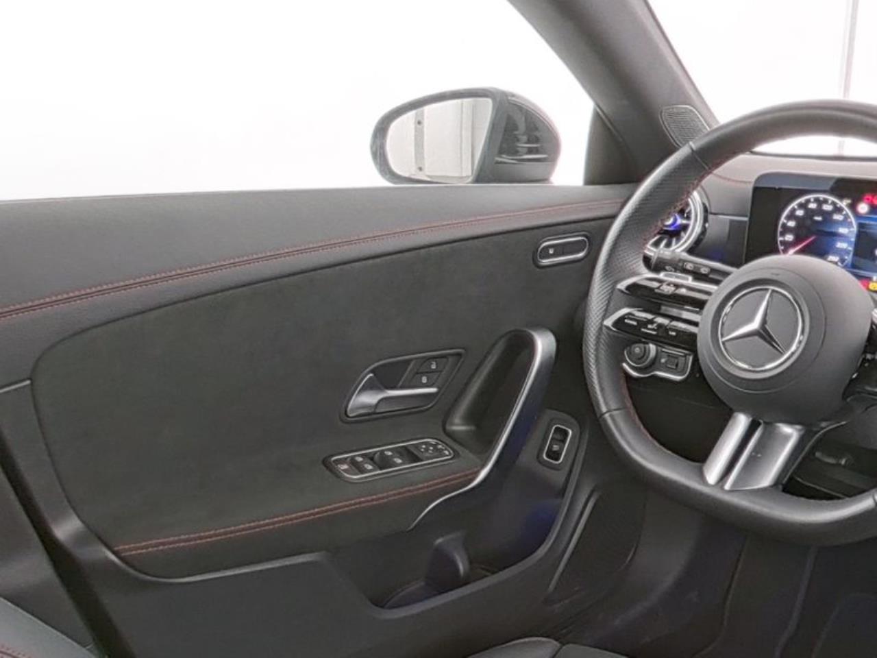 Mercedes-Benz CLA 200 d SB AMG MBUXNavi-Prem. Kamera EasyPack