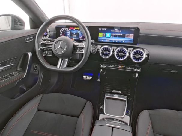 Mercedes-Benz CLA 200 d SB AMG MBUXNavi-Prem. Kamera EasyPack Mercedes-Benz CLA 200 d SB AMG MBUXNavi-Prem. Kamera EasyPack