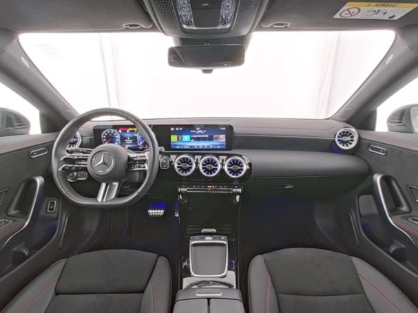 Mercedes-Benz CLA 200 d SB AMG MBUXNavi-Prem. Kamera EasyPack Mercedes-Benz CLA 200 d SB AMG MBUXNavi-Prem. Kamera EasyPack