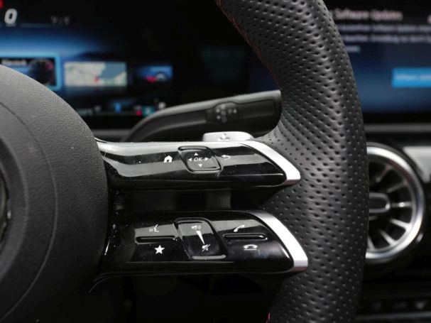 Mercedes-Benz CLA 200 d SB AMG MBUX Navi-Prem. EasyP Keyless Mercedes-Benz CLA 200 d SB AMG MBUX Navi-Prem. EasyP Keyless