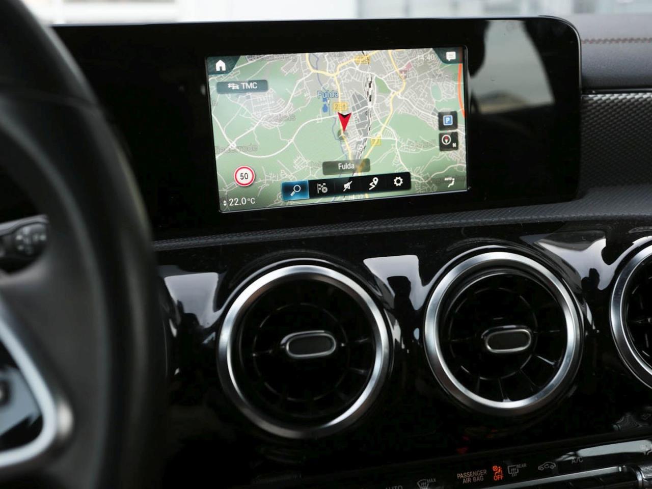 Mercedes-Benz CLA 200 d SB Progressive MBUX Navi Distronic