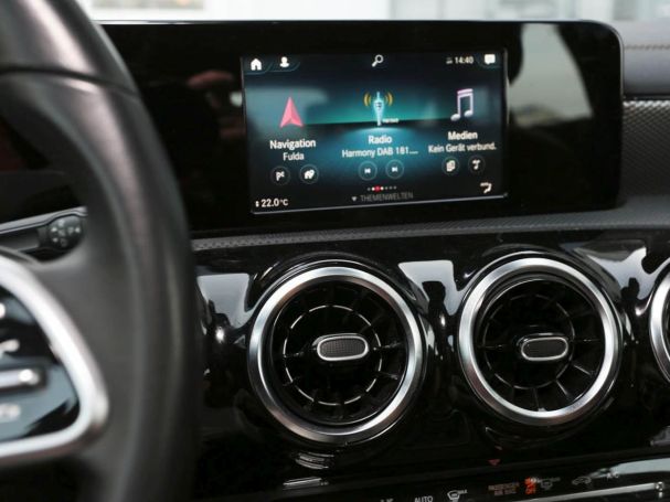 Mercedes-Benz CLA 200 d SB Progressive MBUX Navi Distronic