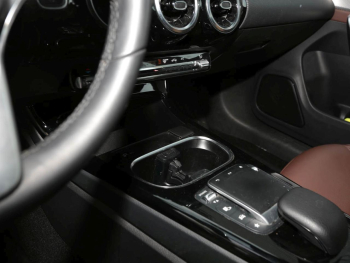 Mercedes-Benz CLA 200 d SB Progressive MBUX Navi Distronic