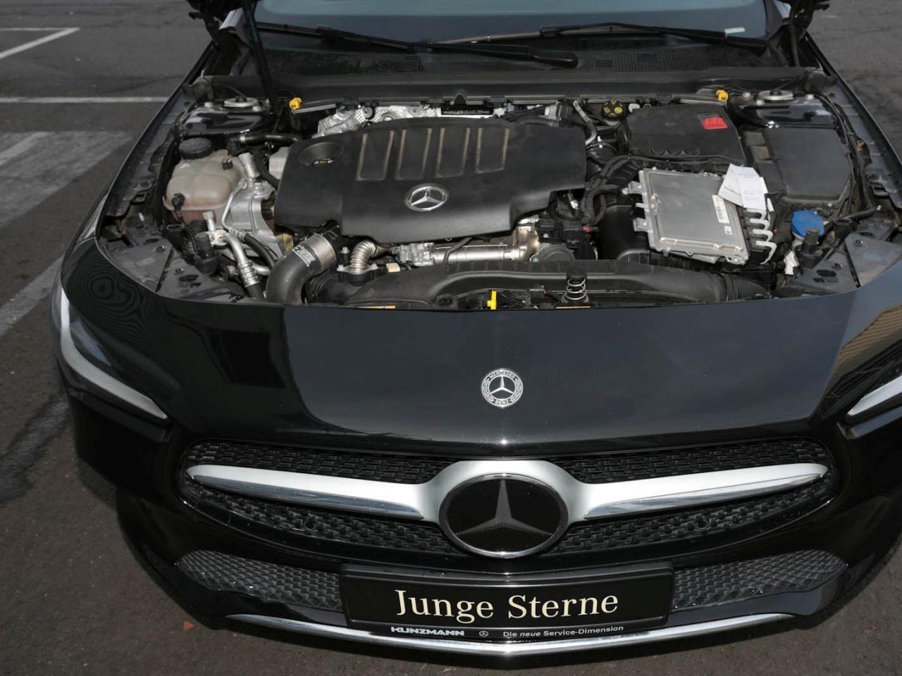 Mercedes-Benz CLA 200 d SB Progressive MBUX Navi Distronic