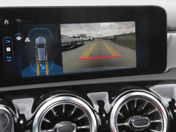 Mercedes-Benz CLA 200 d Shooting Brake AMG Night Panorama AHK