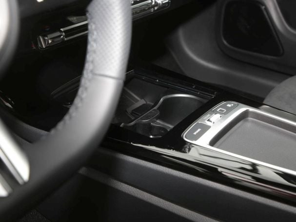 Mercedes-Benz CLA 200 d Shooting Brake AMG Night Panorama AHK