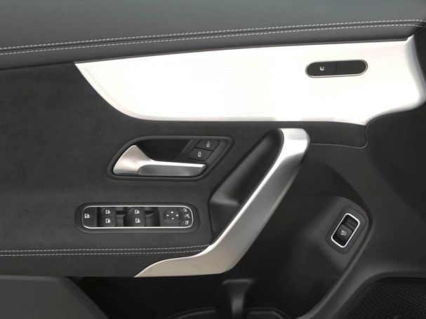 Mercedes-Benz CLA 200 d Shooting Brake AMG Night Panorama AHK