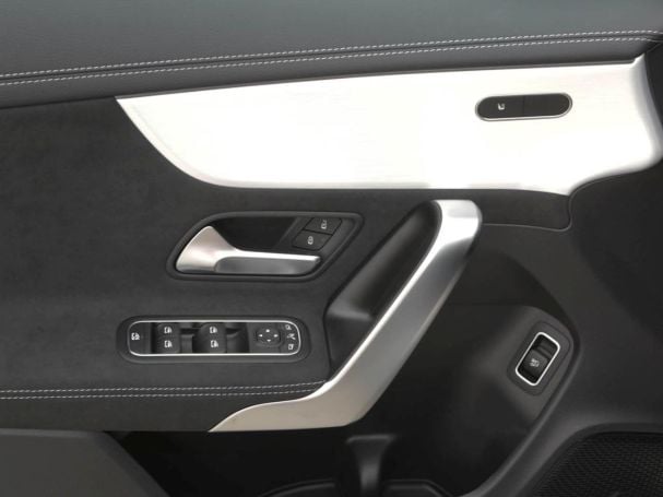 Mercedes-Benz CLA 200 d Shooting Brake AMG Night Panorama AHK