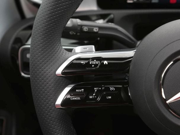 Mercedes-Benz CLA 200 d Shooting Brake AMG Night Panorama AHK