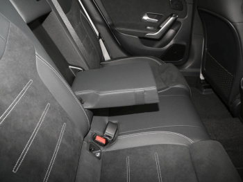 Mercedes-Benz CLA 200 d Shooting Brake AMG Night Panorama AHK