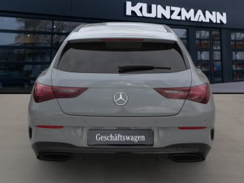 Mercedes-Benz CLA 200 d Shooting Brake AMG Night Panorama AHK